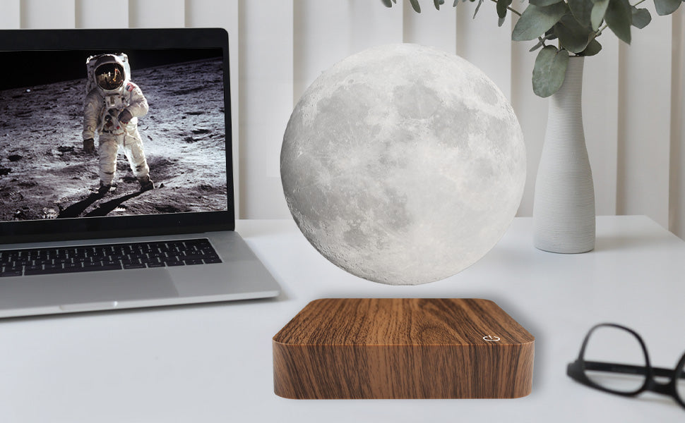 Jupiter Floating Moon Lamp